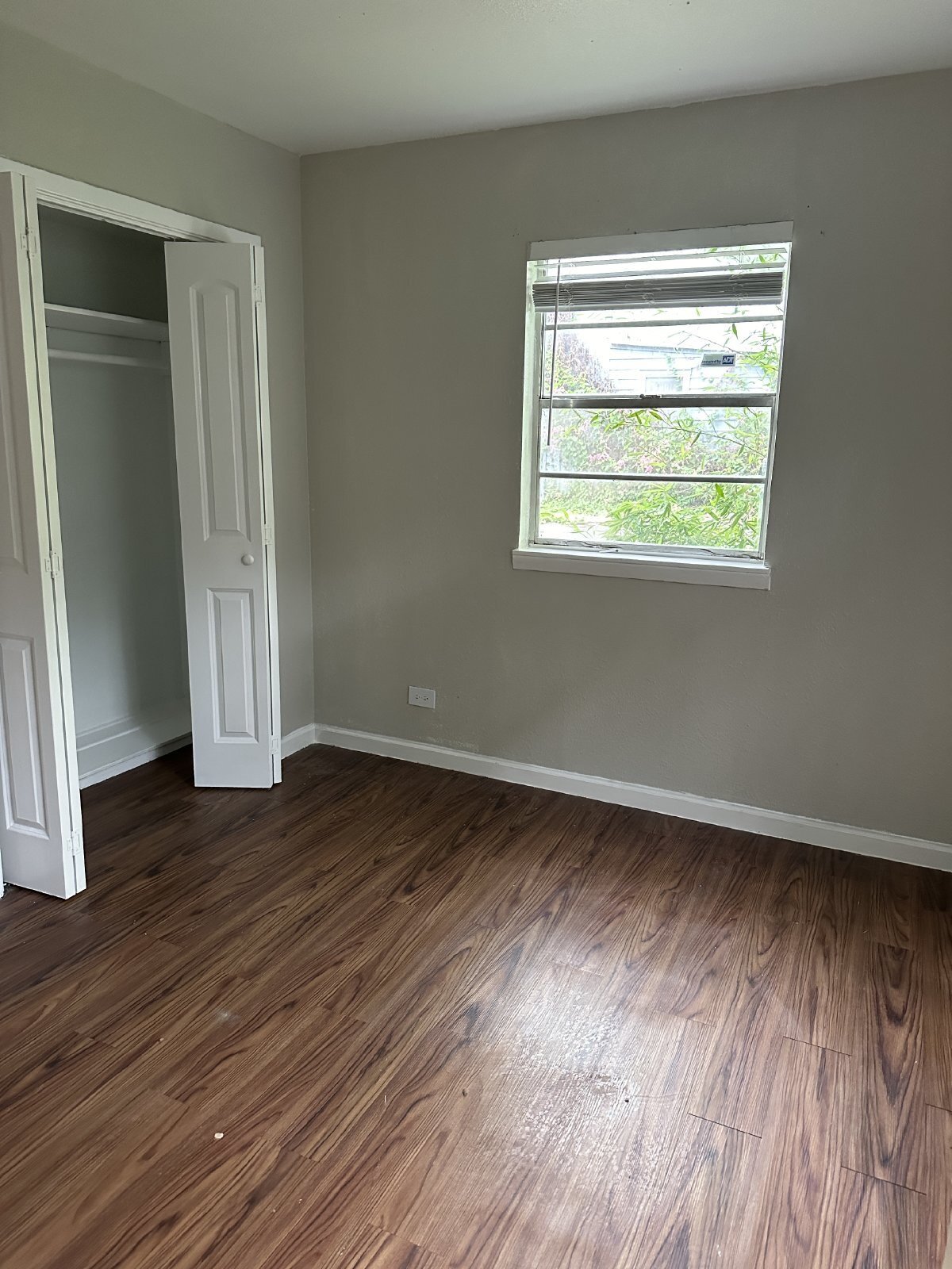 Application Special on this East Side 1 Bedroom, Close to Ft. Sam property image