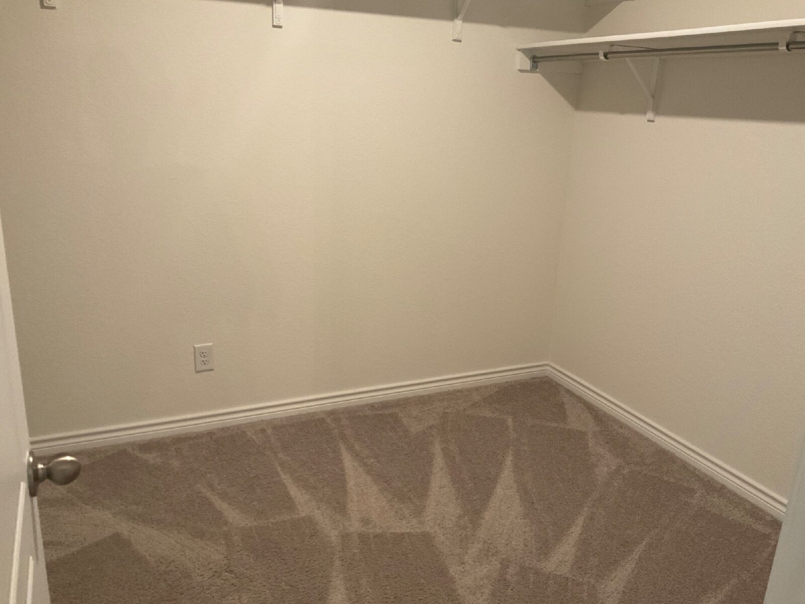 New beautiful 3/2.5 home with Office property image