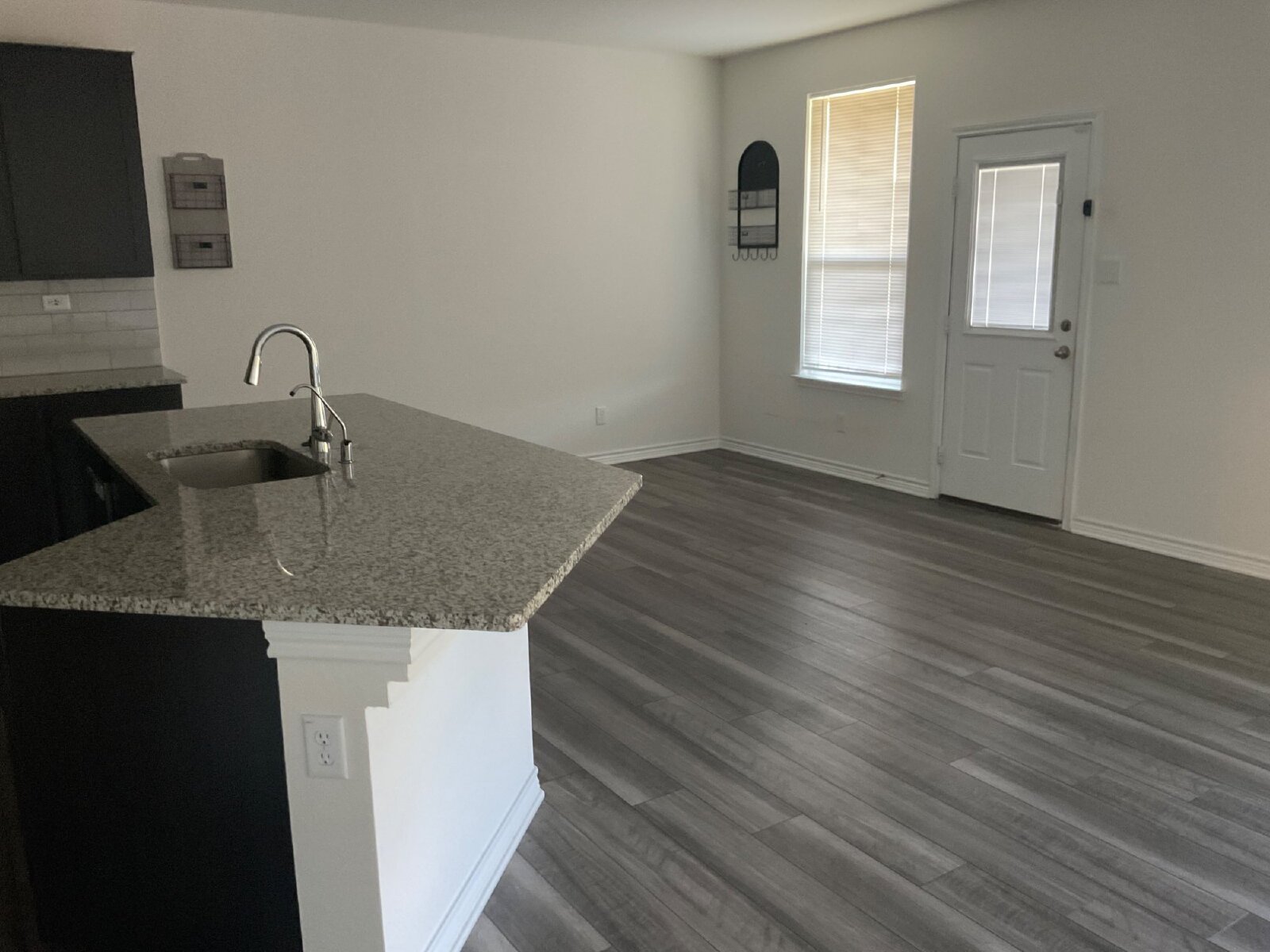 New beautiful 3/2.5 home with Office property image