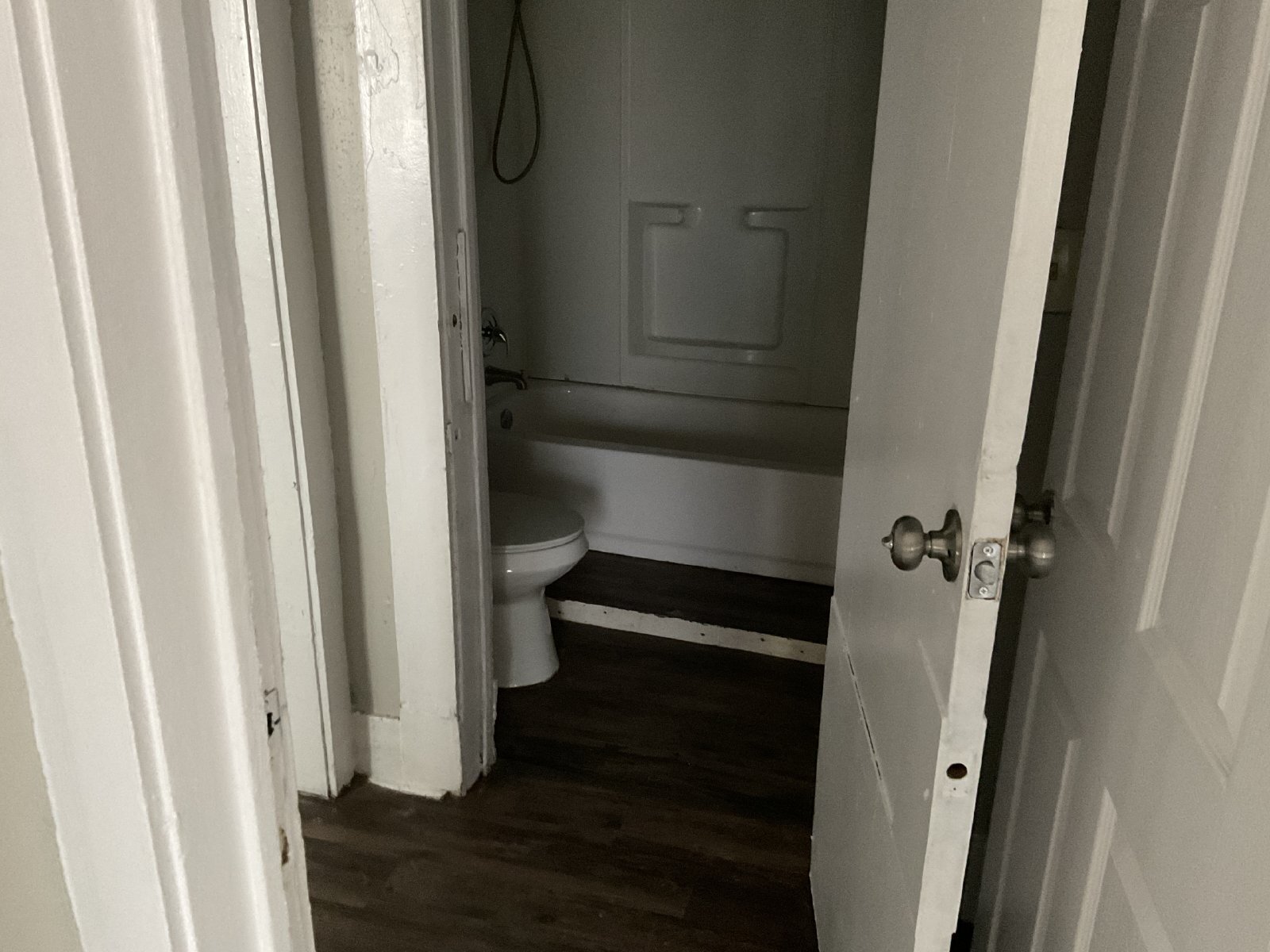 Application Special - South Side One Bedroom Apartment for Rent property image