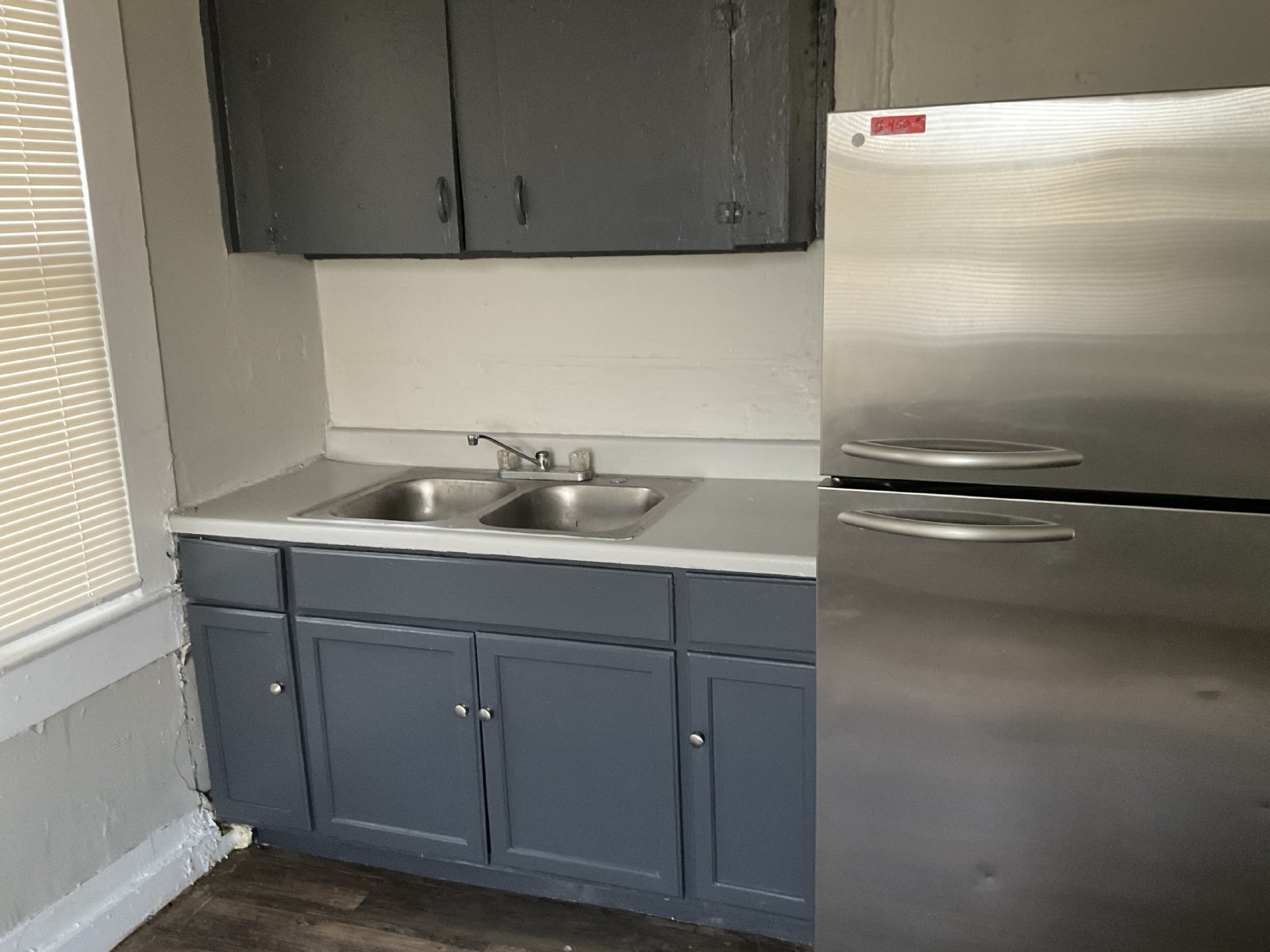 Application Special - South Side One Bedroom Apartment for Rent property image