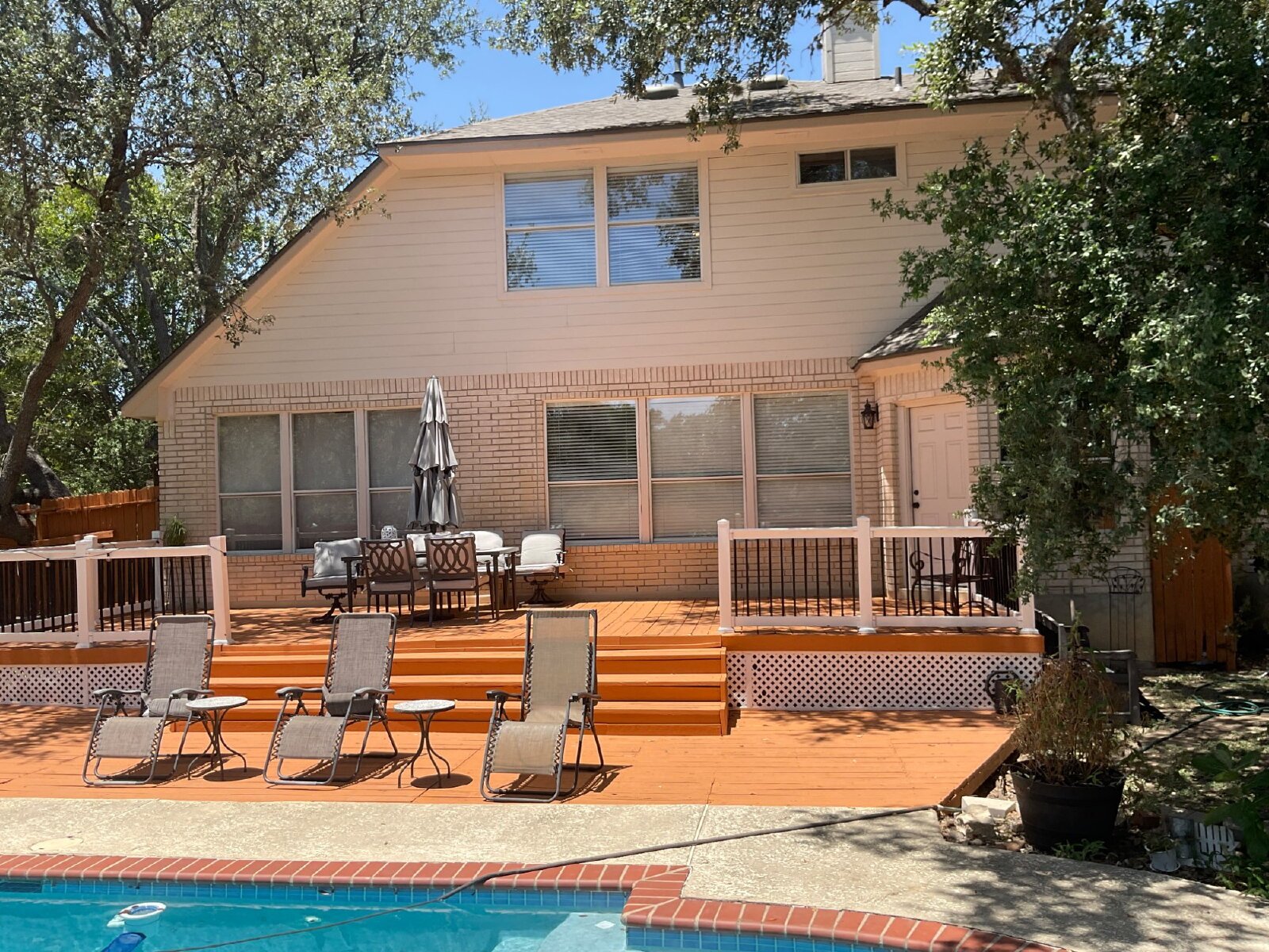 4 Bedroom Oasis with Pool, Close to Military & 151 property image