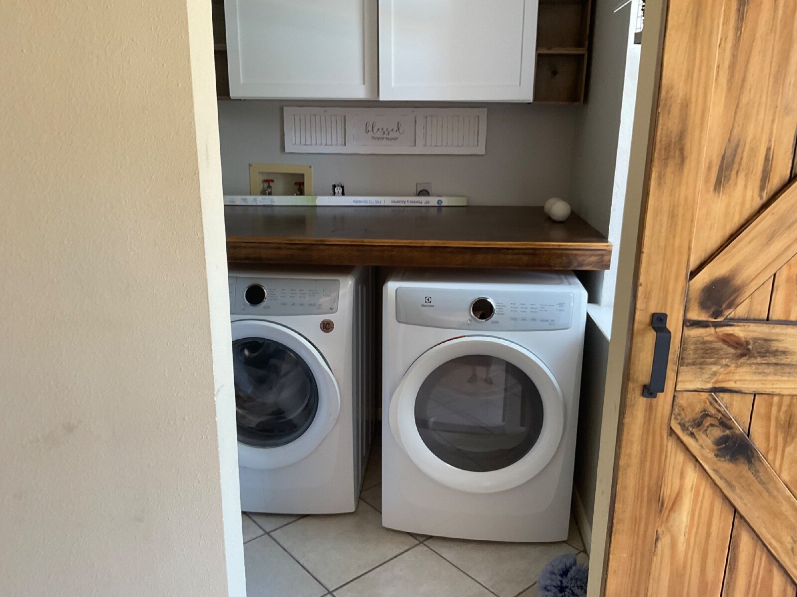 4 Bedroom Oasis with Pool, Close to Military & 151 property image