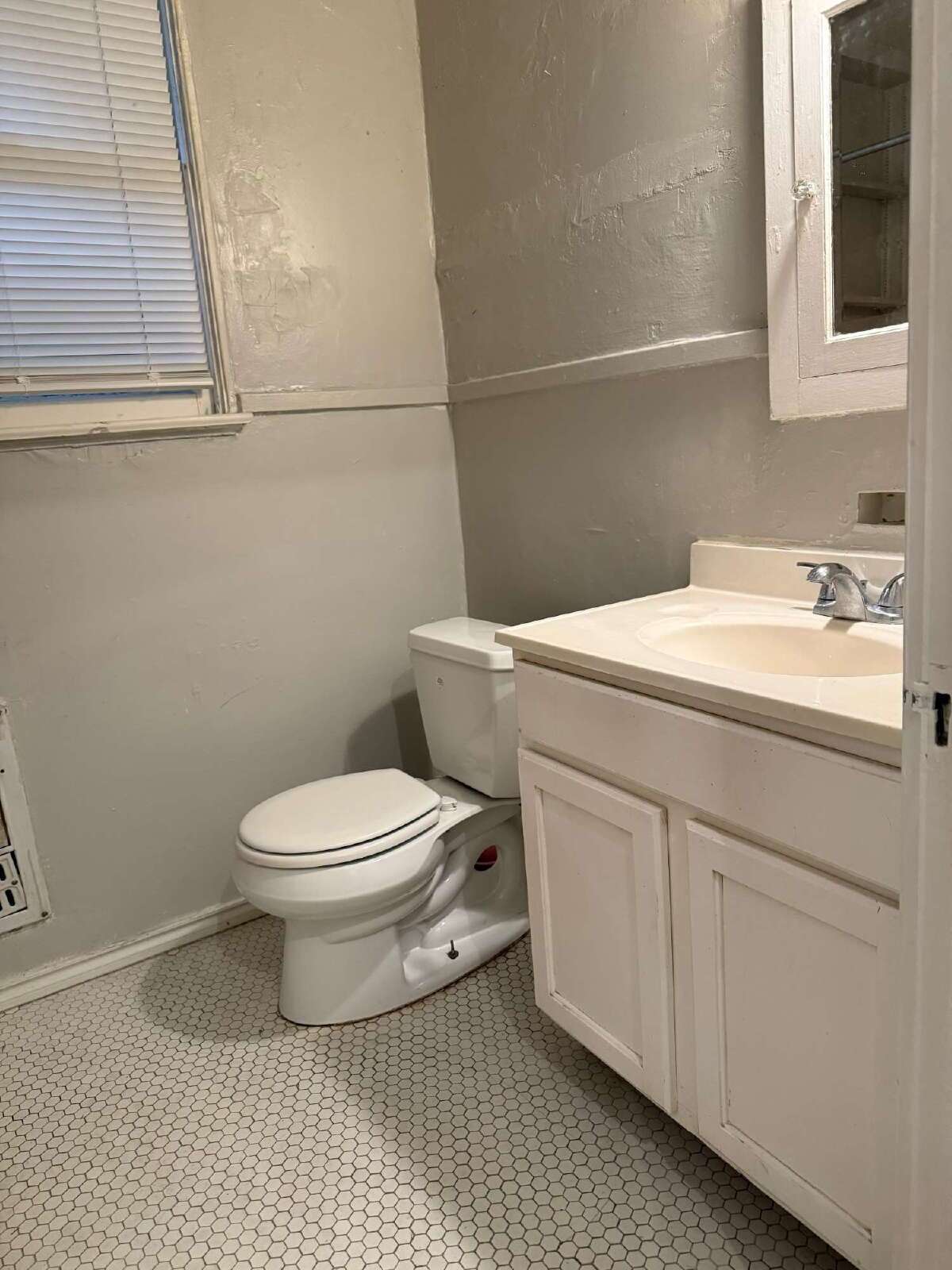 One Bed/One Bath with Historic Charm property image