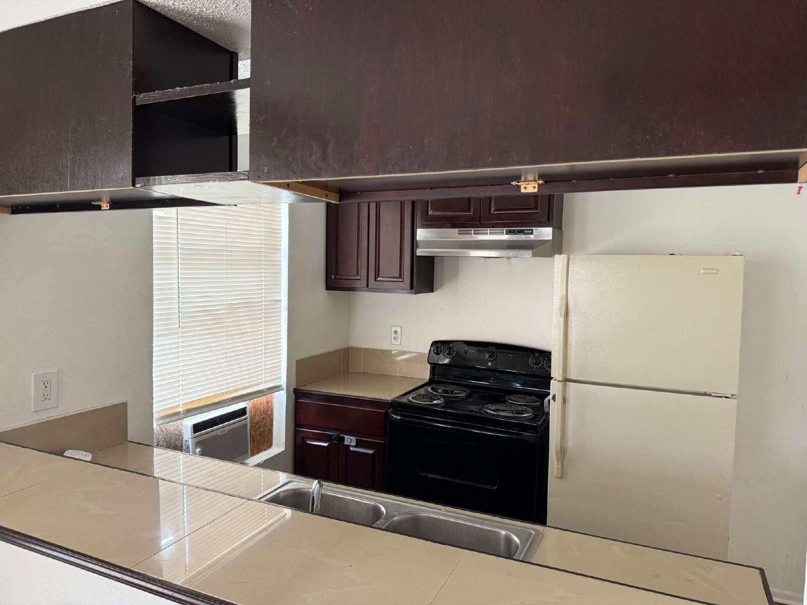 Two Bedroom Charmer with Washer & Dryer Included property image