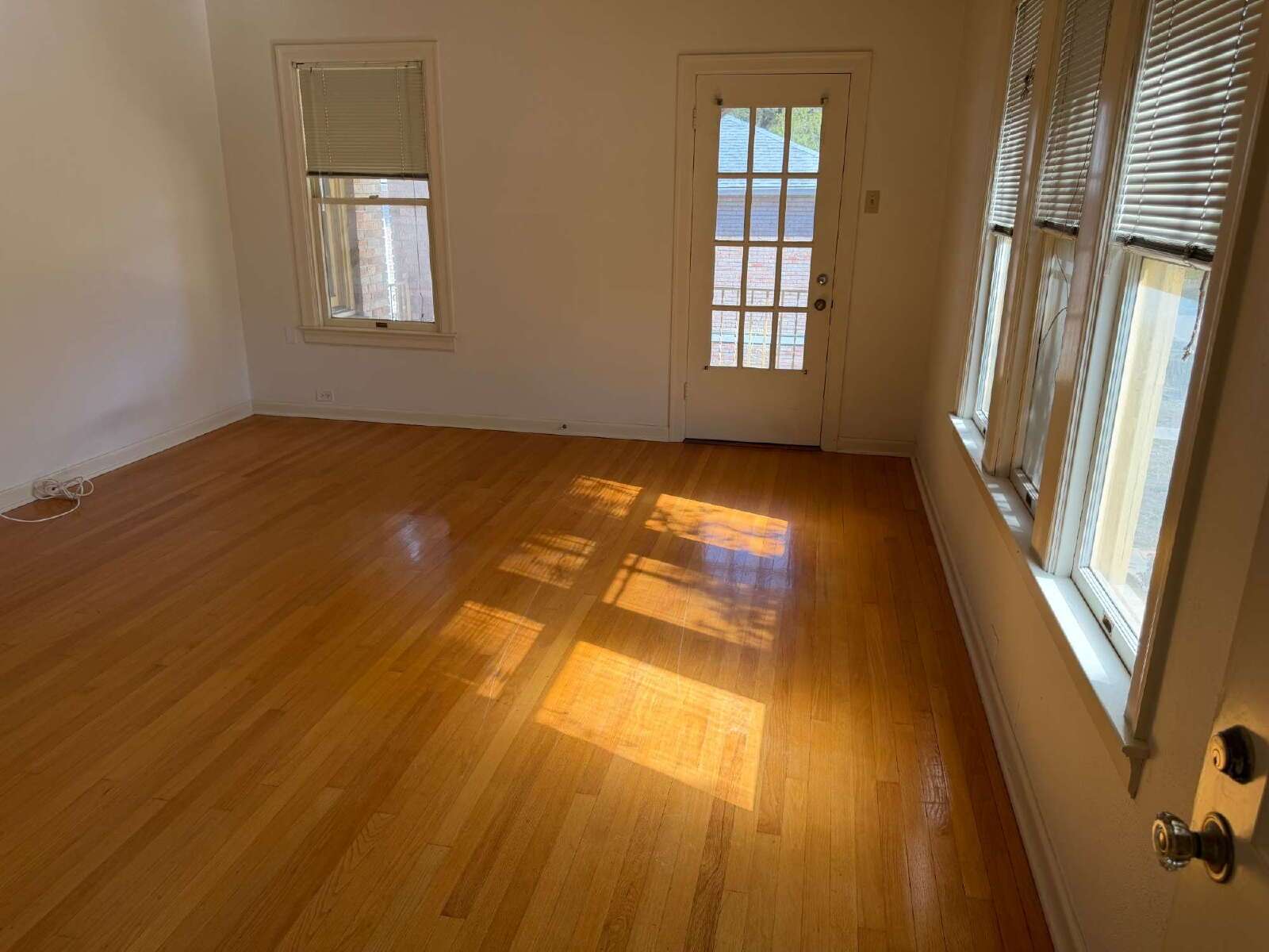 Beautiful two bedroom/1 bathroom with Original Details property image