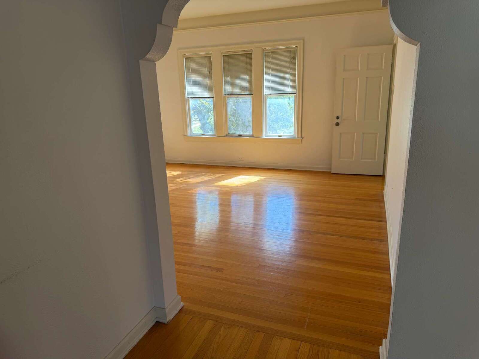 Beautiful two bedroom/1 bathroom with Original Details property image