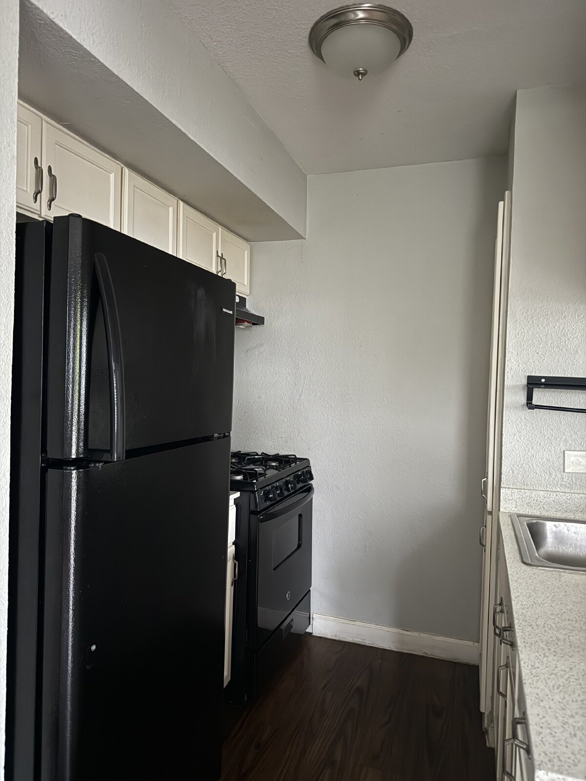 Application Special on this East Side 1 Bedroom, Close to Ft. Sam property image