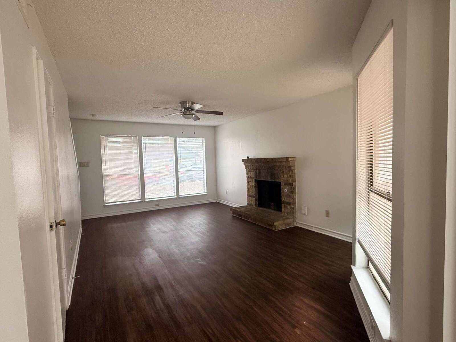 Beautiful 2 bed/2 Bath home Close to W Loop 1604 property image