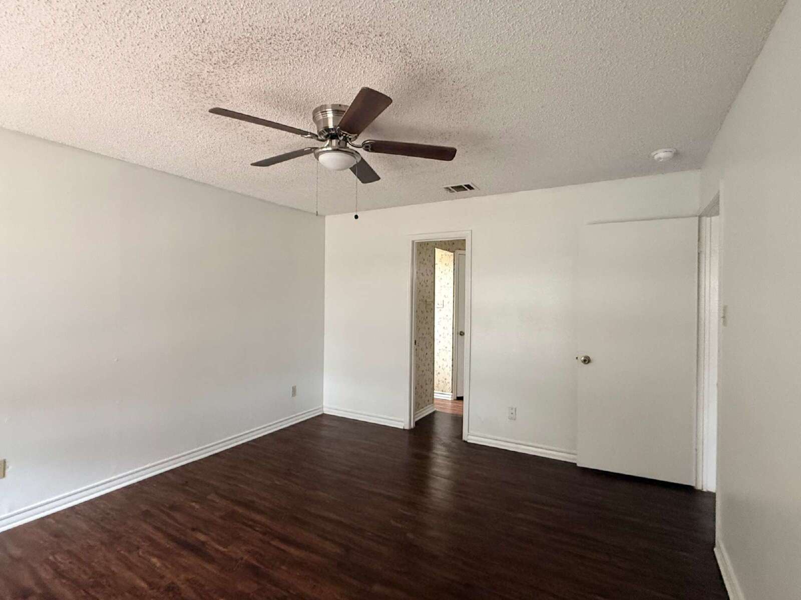 Beautiful 2 bed/2 Bath home Close to W Loop 1604 property image