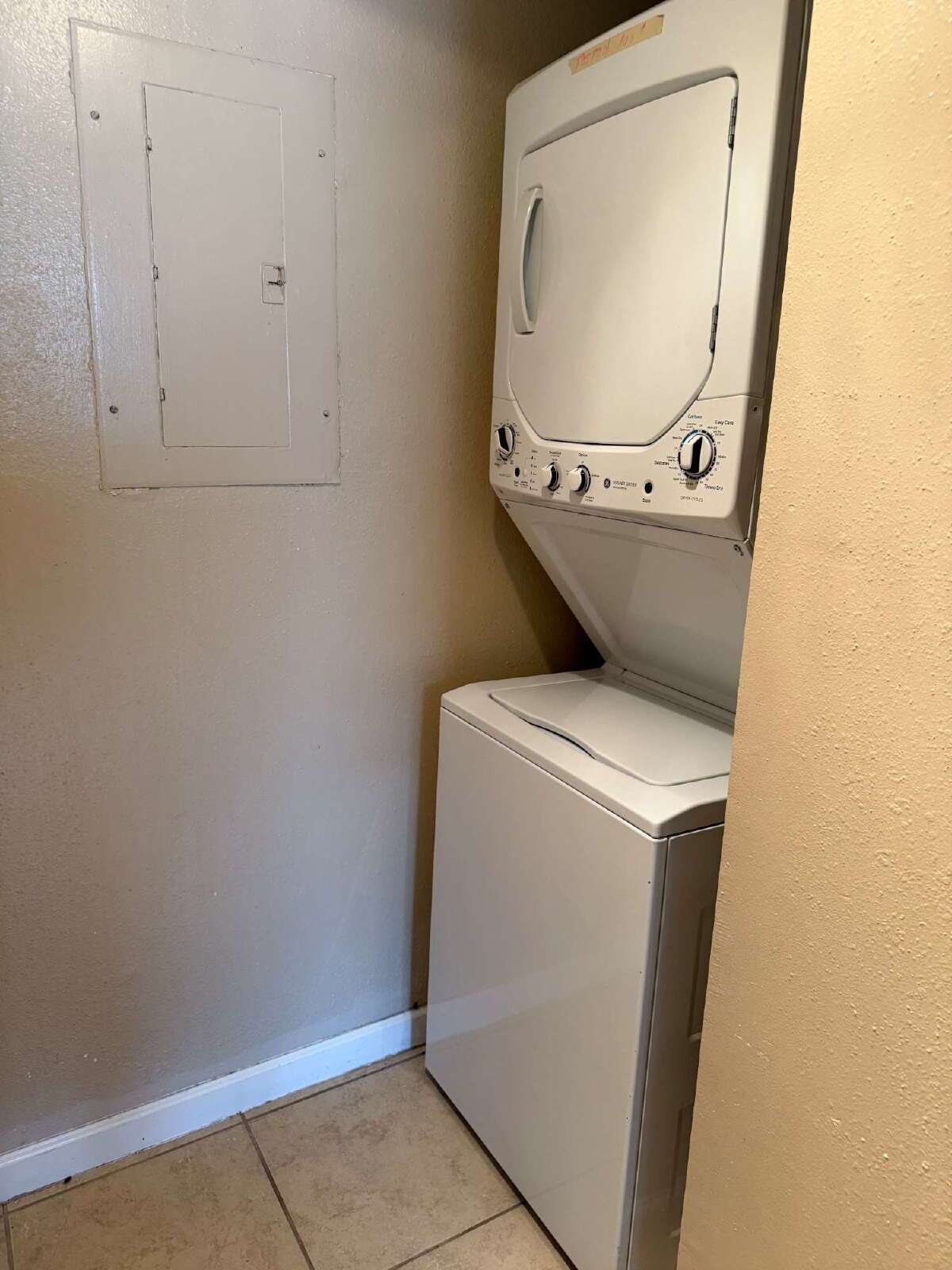 Beautiful two bed/1.5 bath in the heart of Alamo Heights property image