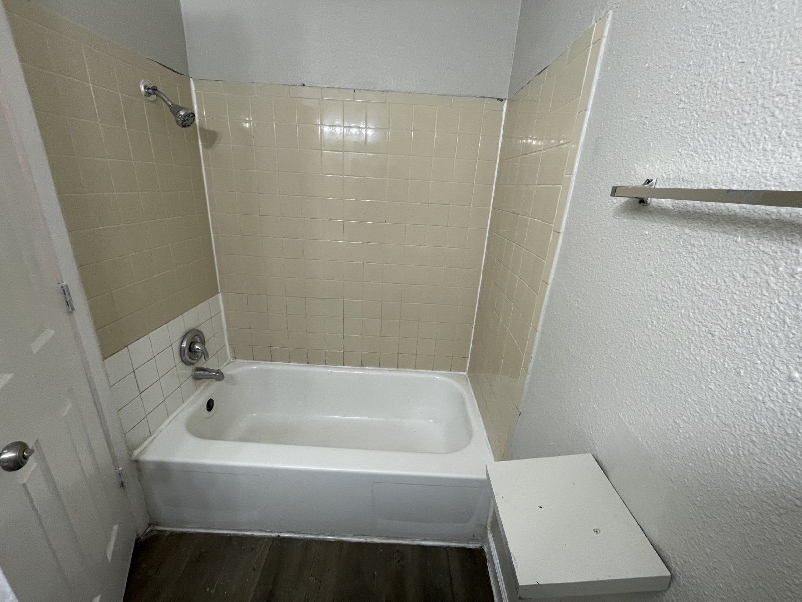 Two bedroom, 1 bathroom apartment property image