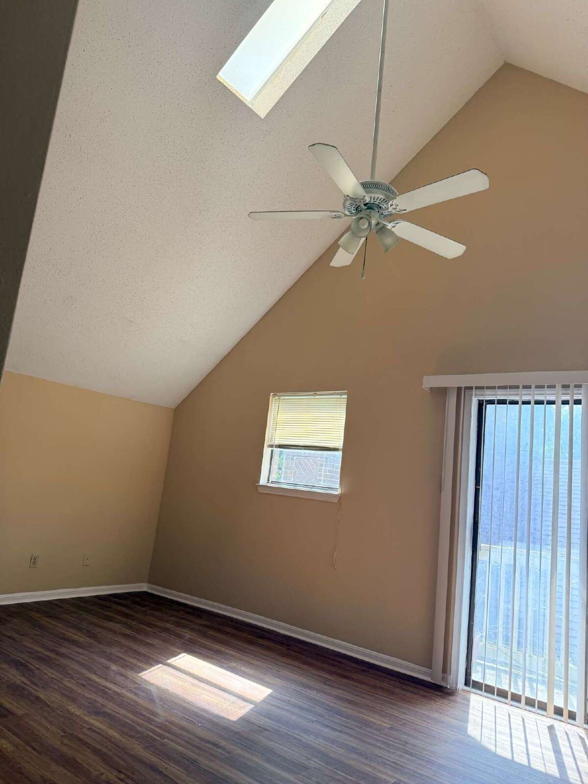 Two Bed/ Two Bath Duplex Home, Close to Ft. Sam Houston property image