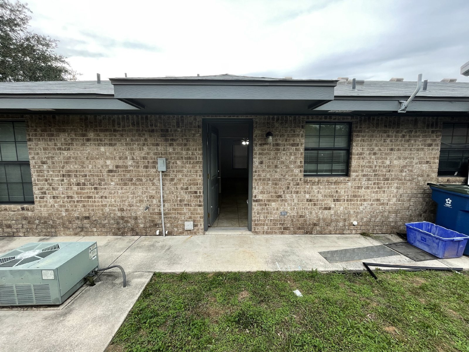 2 Bed/1 Bath in Pleasanton, TX property image