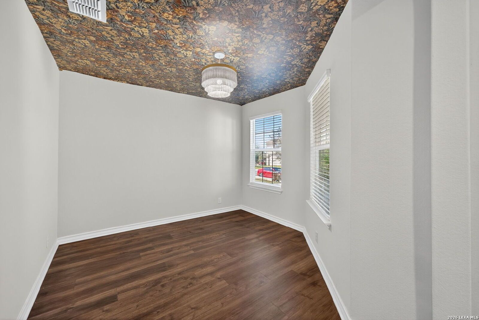 Open Floor Plan 4 Bed/2.5 Bath Home in Alamo Ranch property image