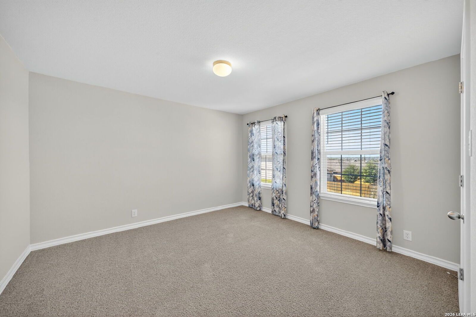 Open Floor Plan 4 Bed/2.5 Bath Home in Alamo Ranch property image