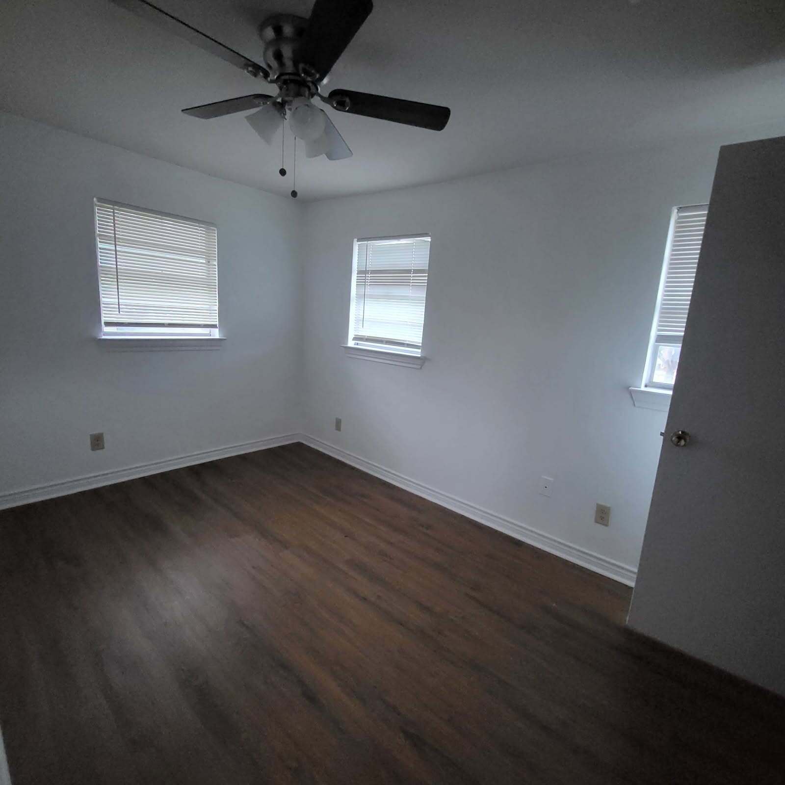 Two Bed/1 Bath With Covered Parking in Floresville property image