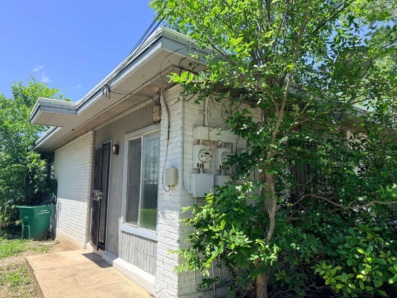 Affordable 1 Bed/1 Bath Duplex Apartment property image