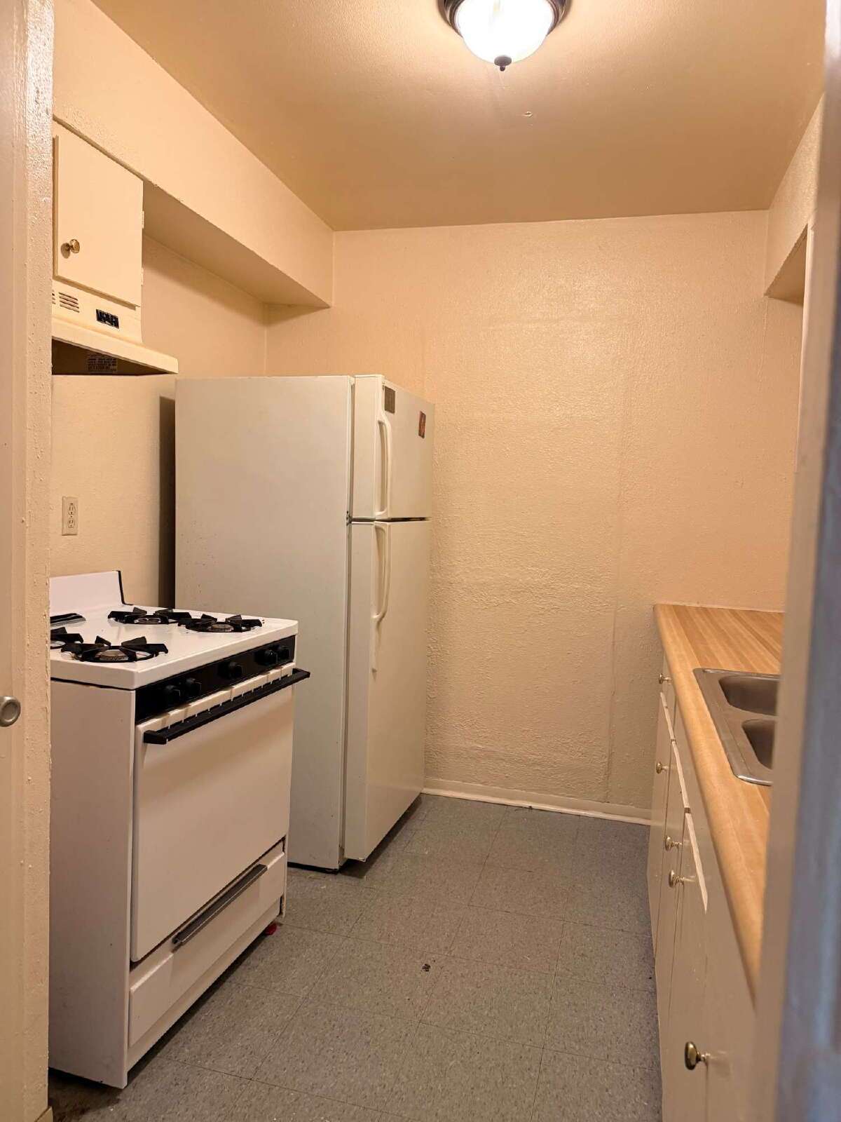 Affordable 1 Bed/1 Bath Duplex Apartment property image
