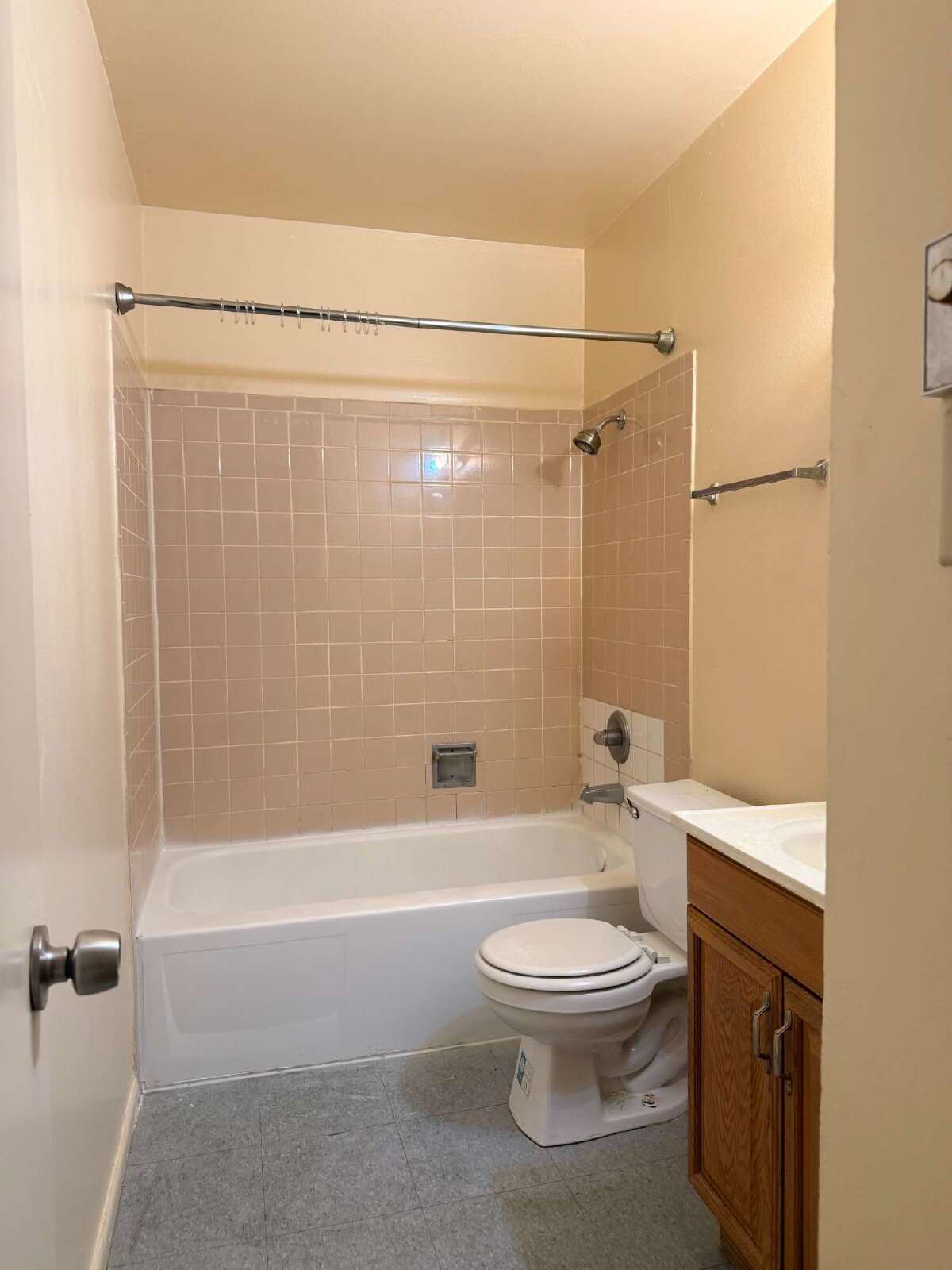 Affordable 1 Bed/1 Bath Duplex Apartment property image