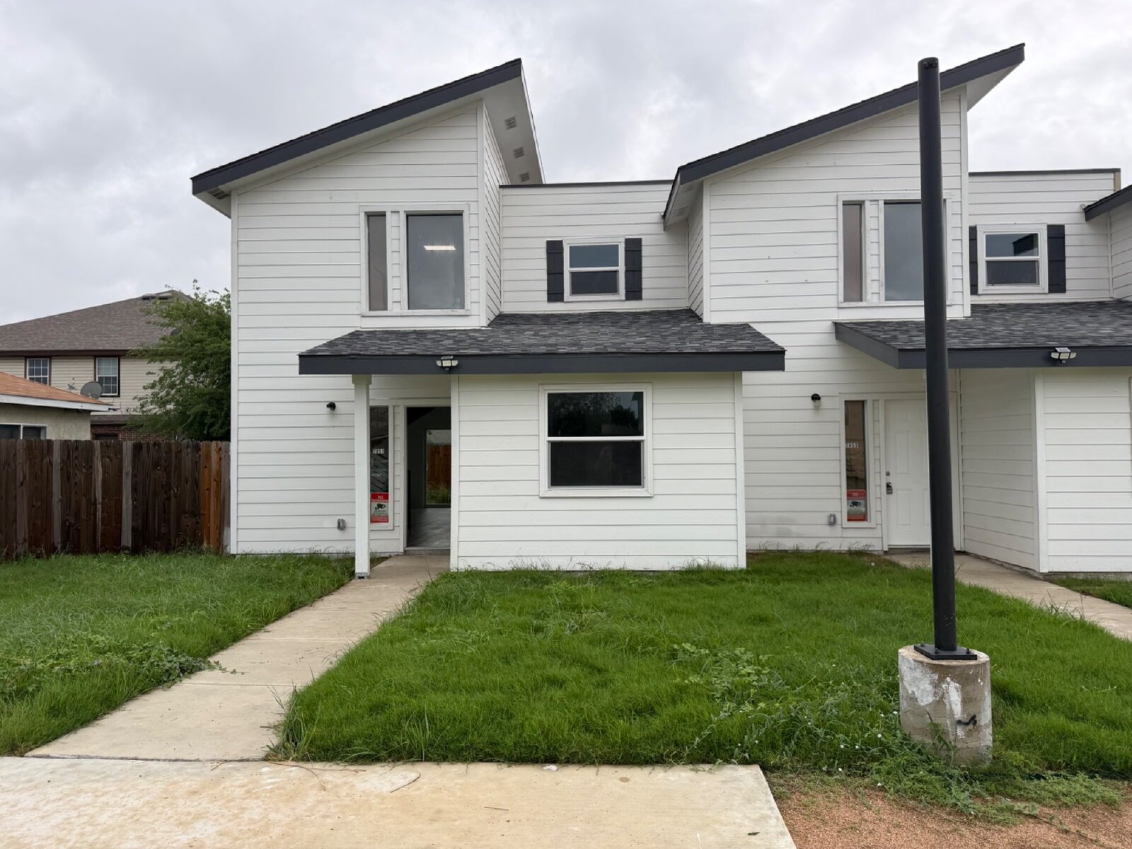 Beautiful 3 bed/3 bath Available in North East San Antonio property image