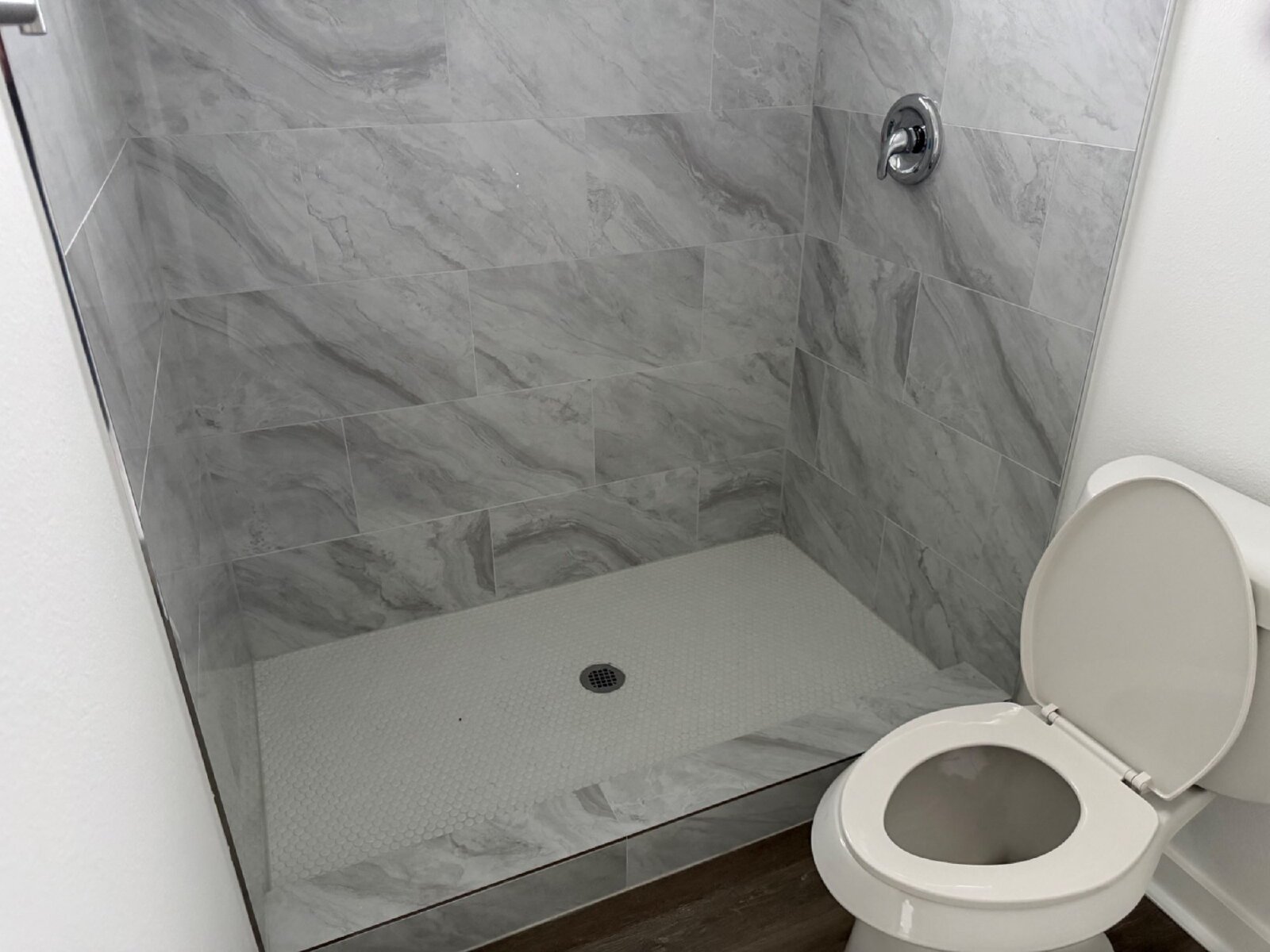 Beautiful 3 bed/3 bath Available in North East San Antonio property image