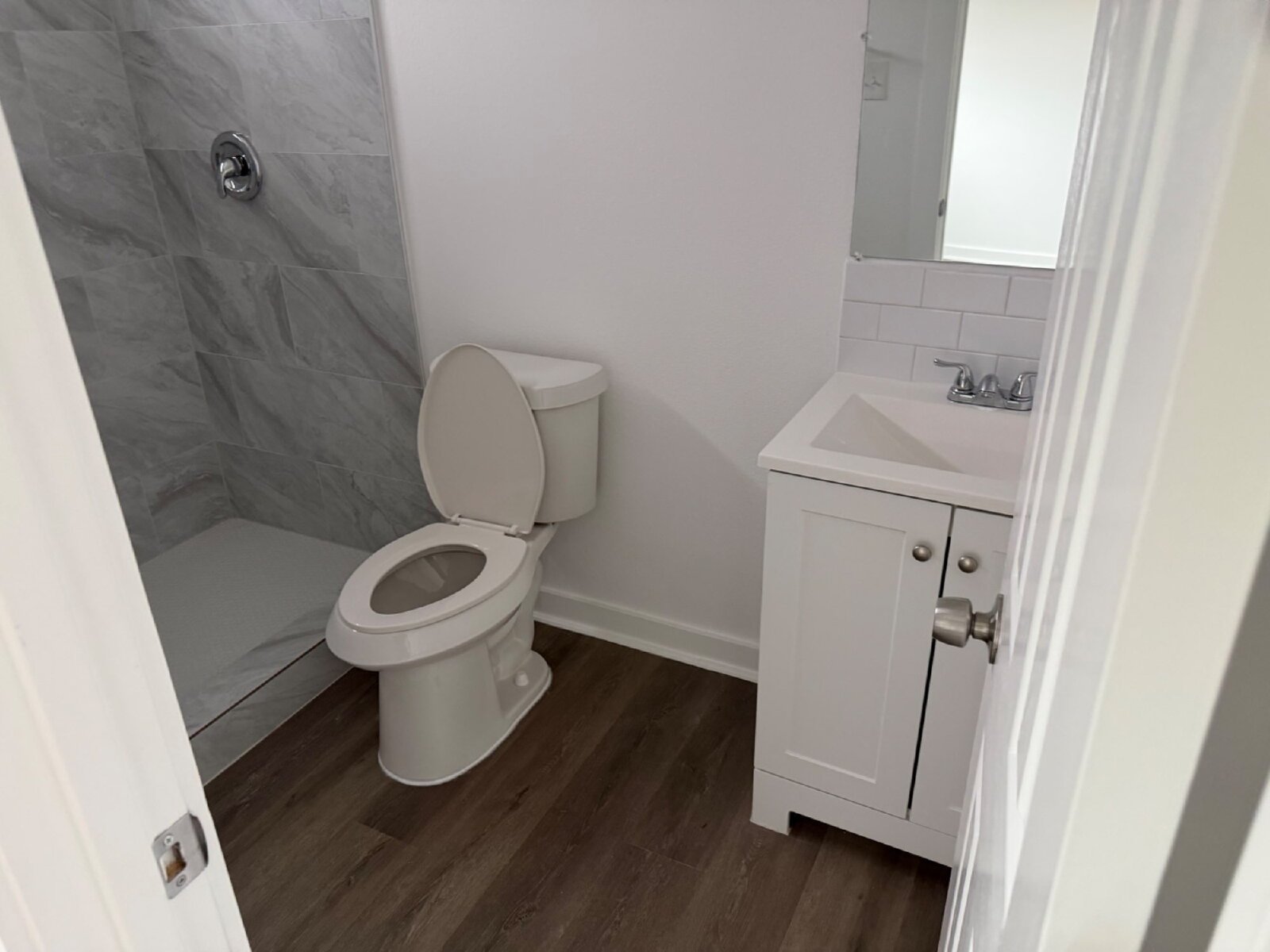 Beautiful 3 bed/3 bath Available in North East San Antonio property image