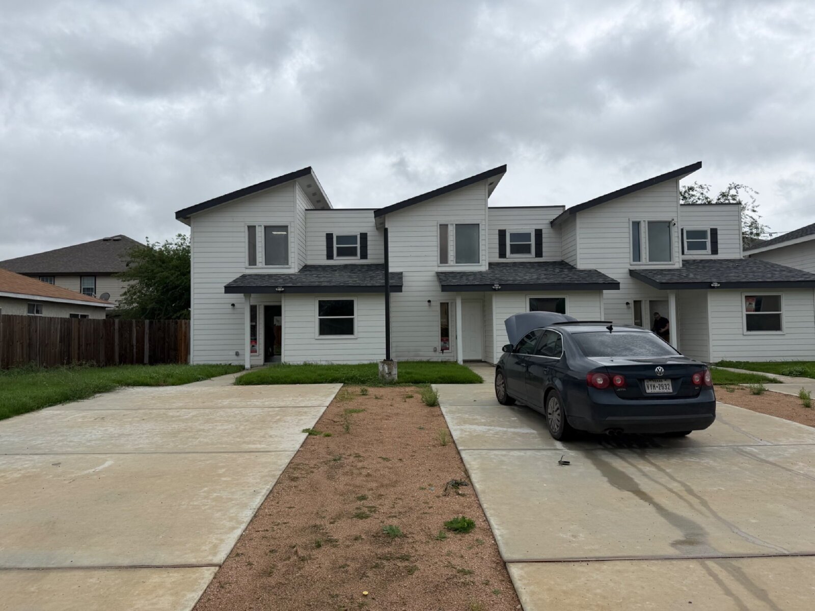 Beautiful 3 bed/3 bath Available in North East San Antonio property image