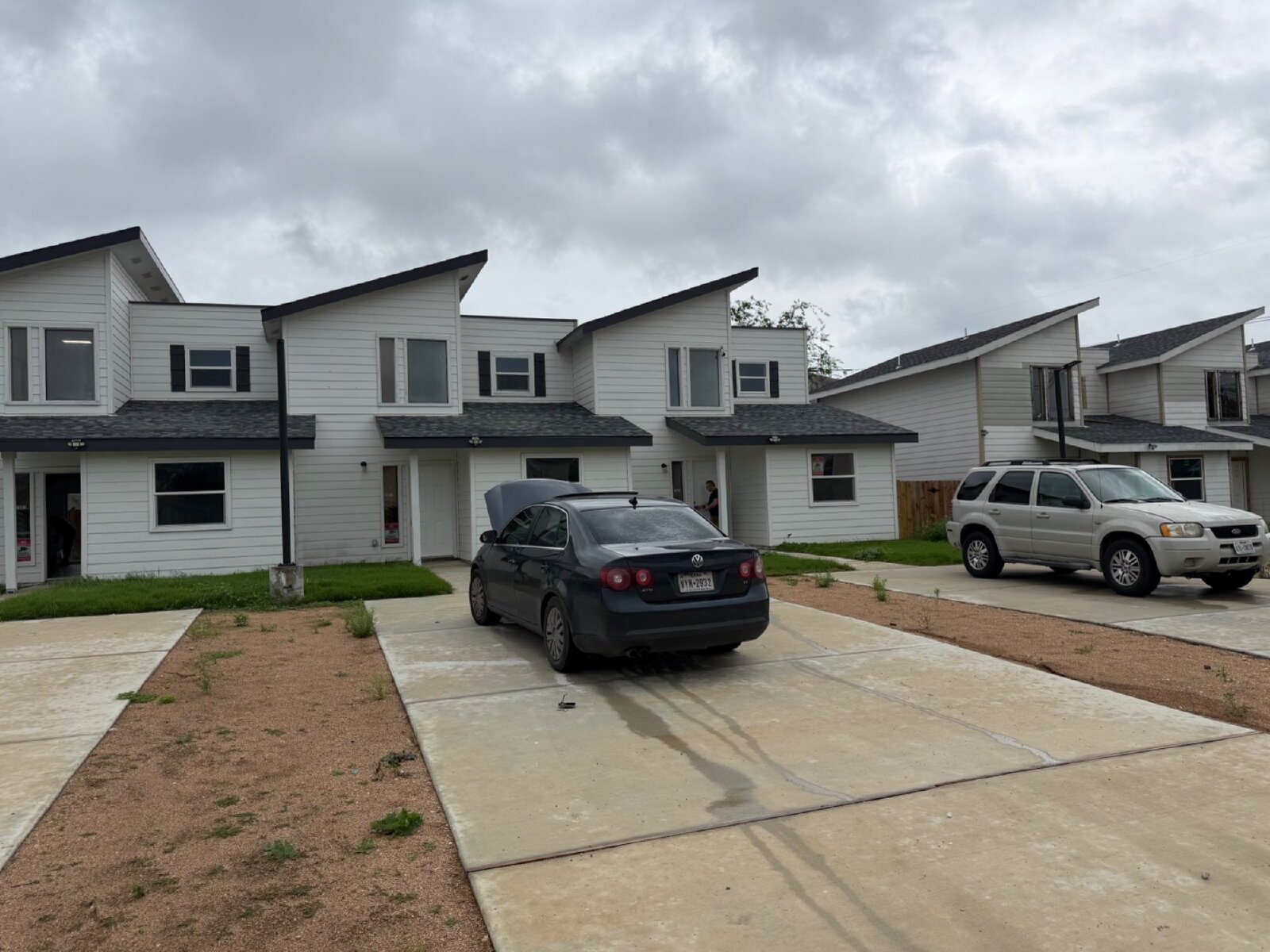 Beautiful 3 bed/3 bath Available in North East San Antonio property image